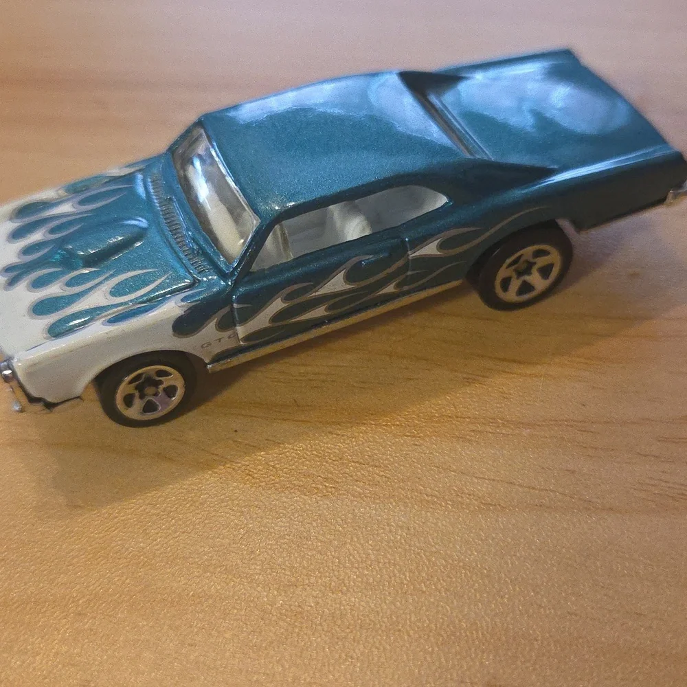 Hot Wheels Die-Cast Car Bundle #1429